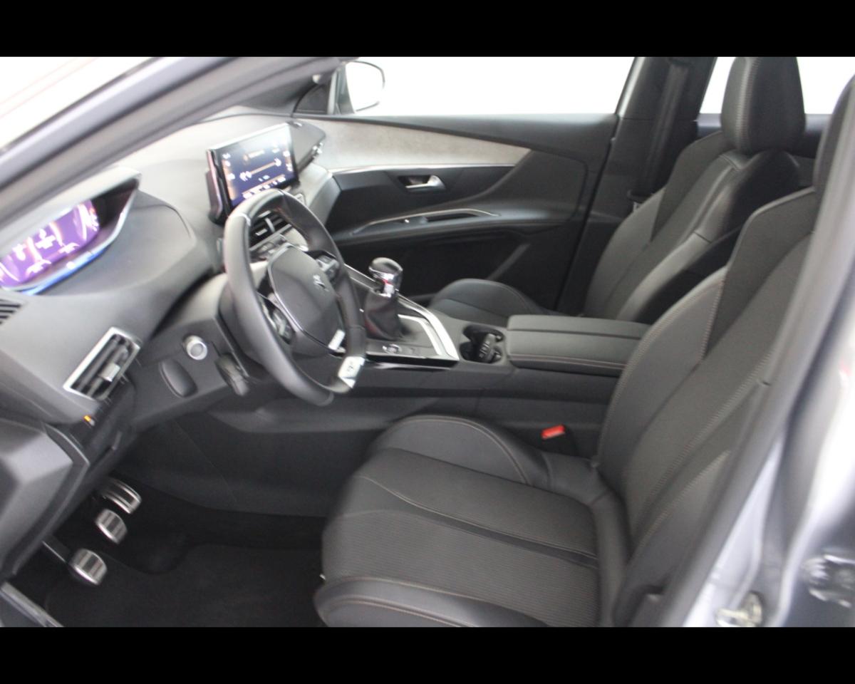 https://cdn-sp.caraffinity.it/SP/IT/PEUGEOT-3008-2425159_10.JPG