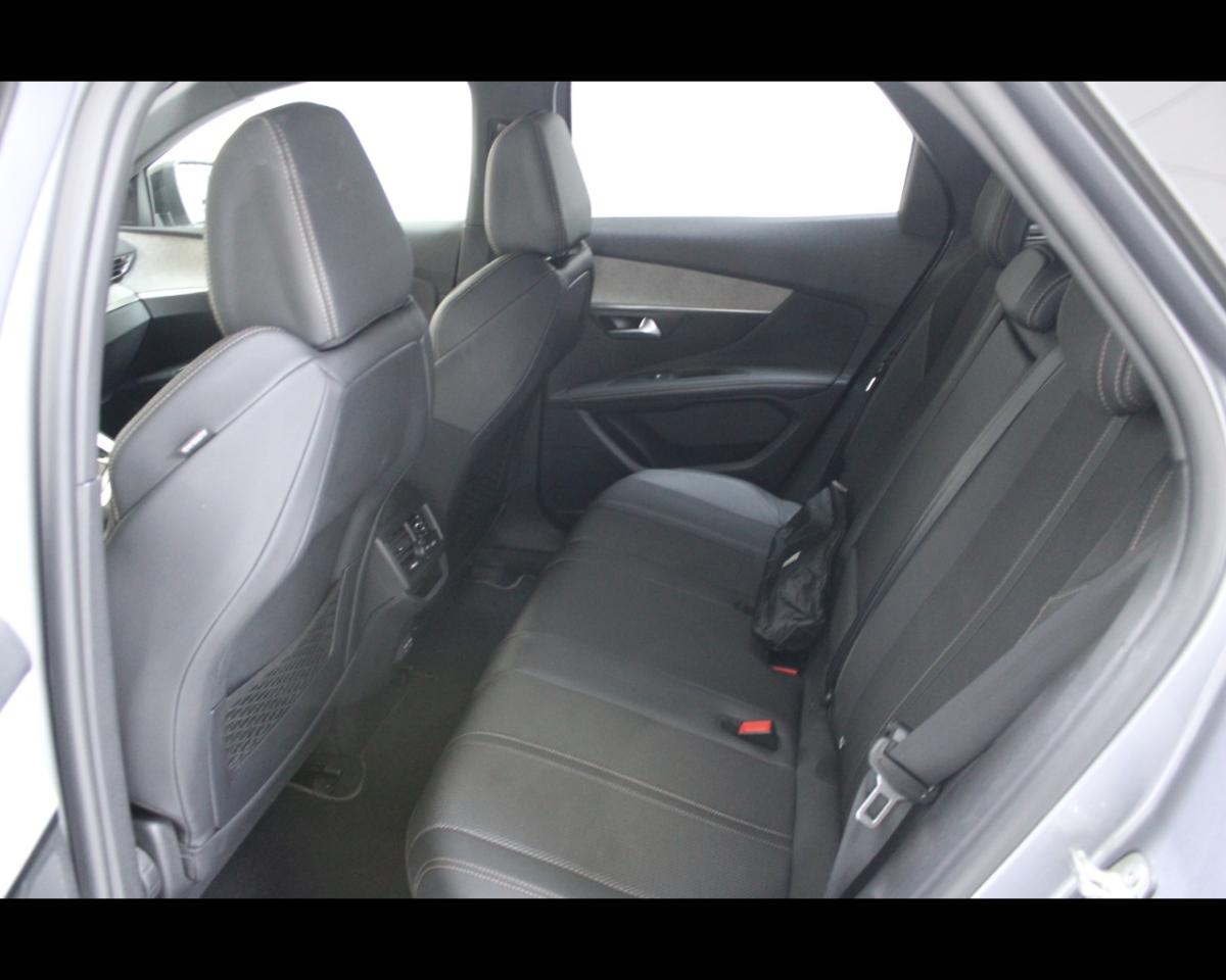 https://cdn-sp.caraffinity.it/SP/IT/PEUGEOT-3008-2425159_14.JPG