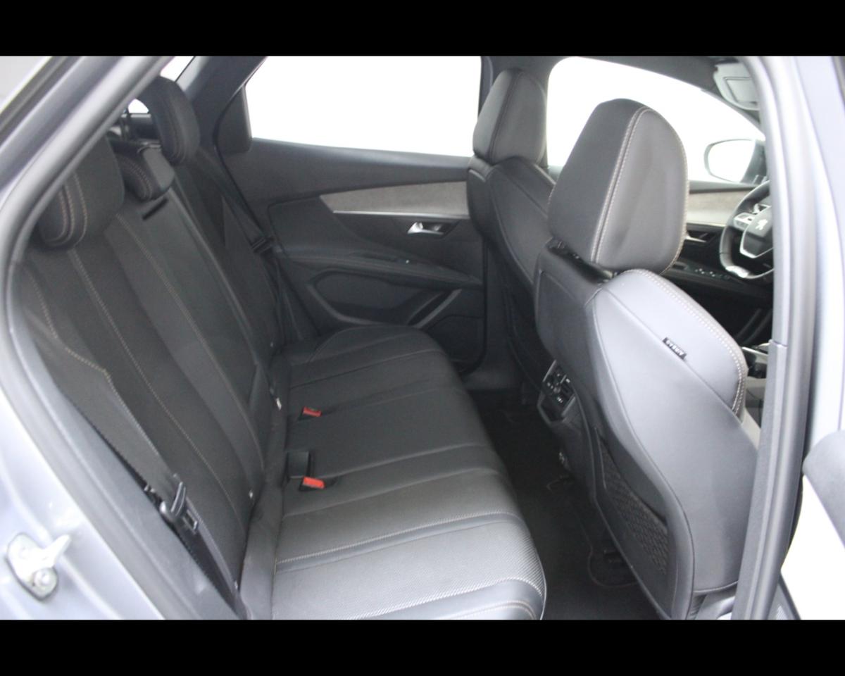 https://cdn-sp.caraffinity.it/SP/IT/PEUGEOT-3008-2425159_17.JPG