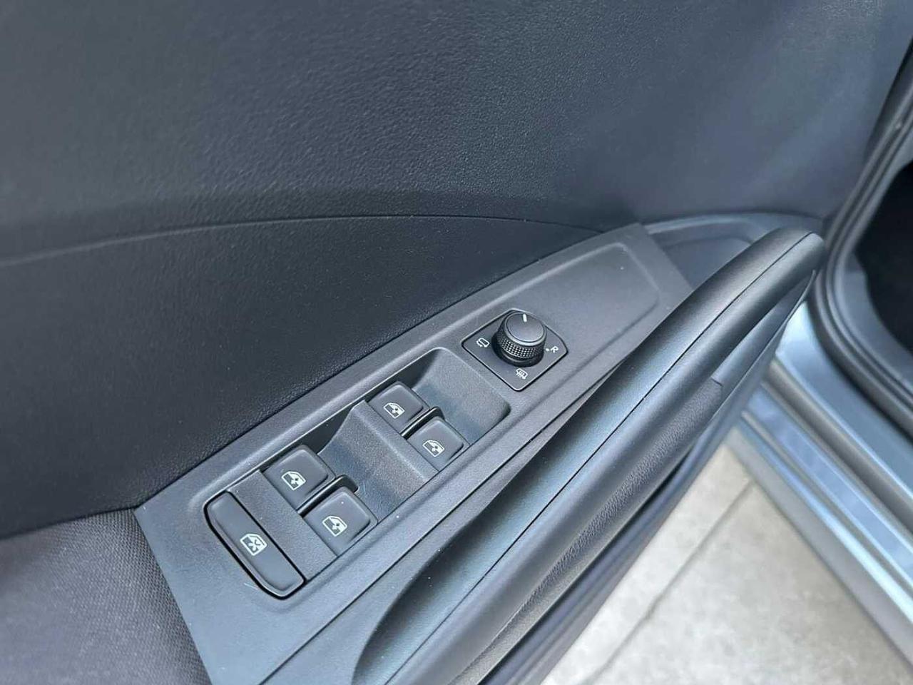 https://cdn-sp.caraffinity.it/SP/IT/SKODA-FABIA-2443890_11.JPG